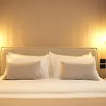 Nea Deluxe * Tirana