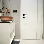 Nea Deluxe Apartment *