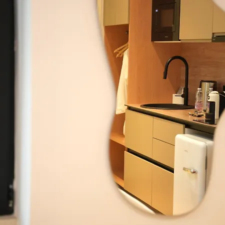 Nea Deluxe Apartment *