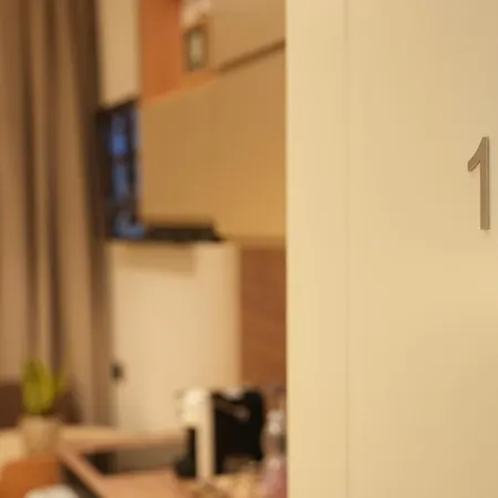 Nea Deluxe Apartment *